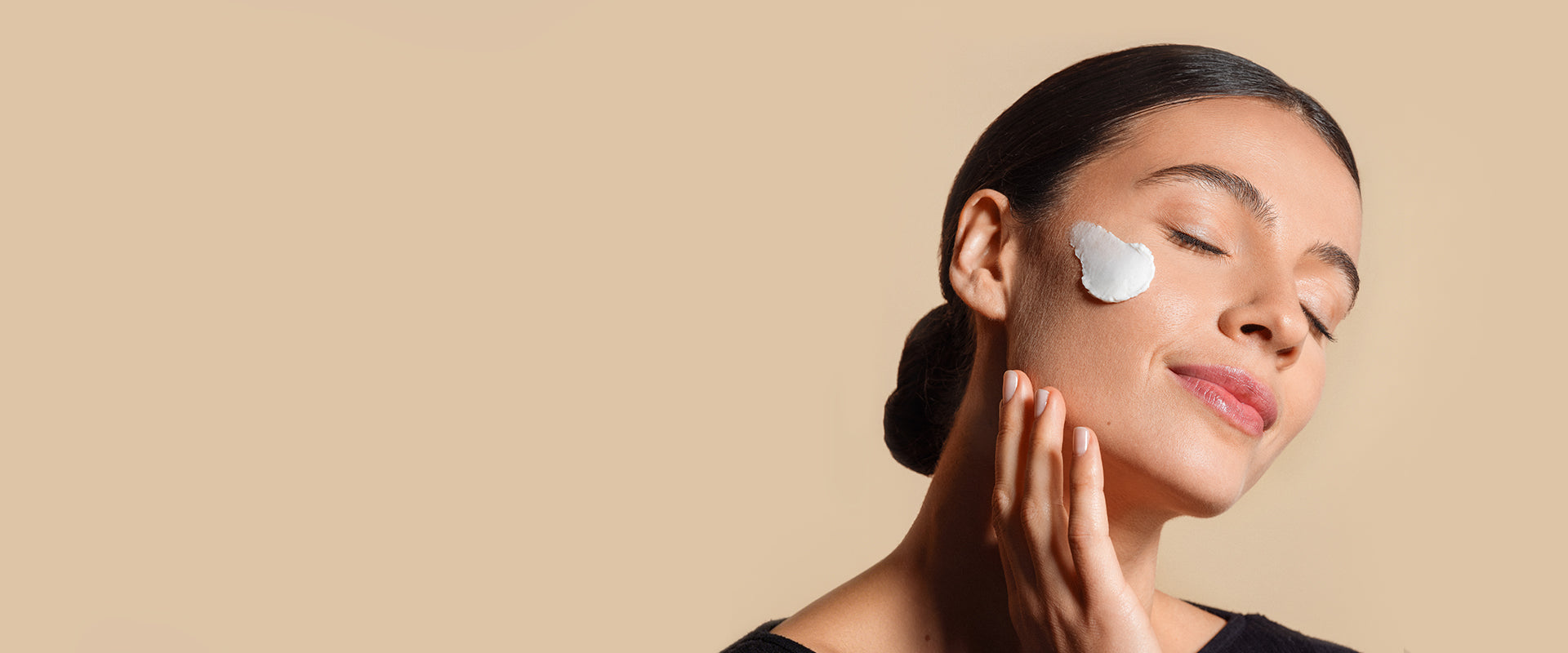 Glass skin mask texture and Pier Augé glow care